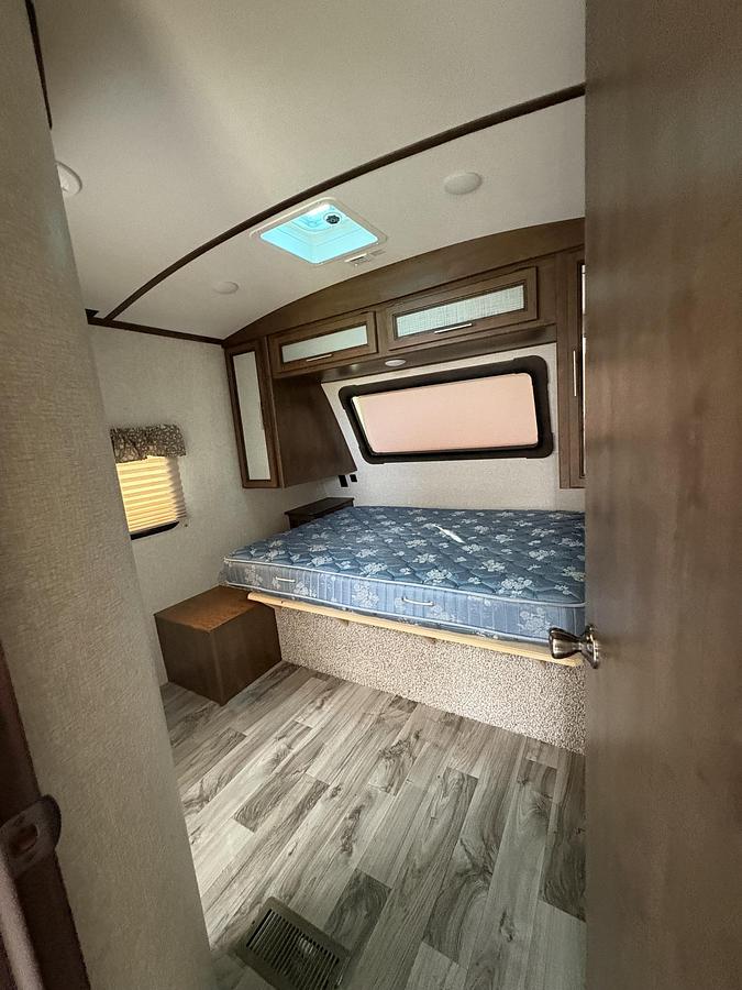 Used 2020 Keystone Cougar M-27 RES