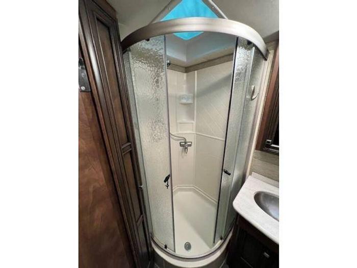 Used 2018 Newmar Bay Star 3113