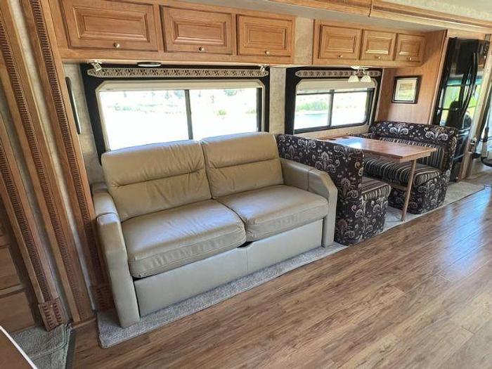 Used 2011 Itasca Meridian M-39N