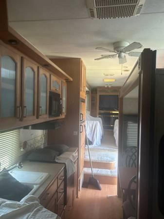 Used 2000 Fleetwood Quantum Fifth Wheel