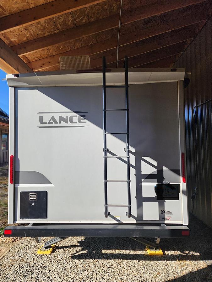 Used 2021 Lance 2295 W/ 2015 Ford F350 Super Duty