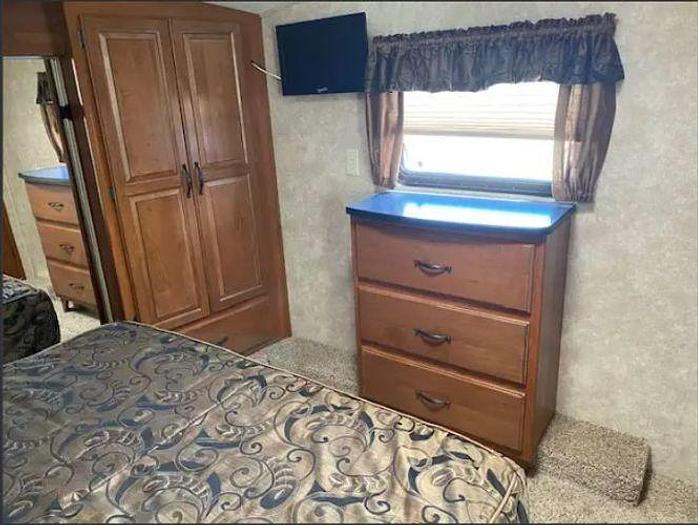 Used 2013 Keystone Montana High Country 303RK