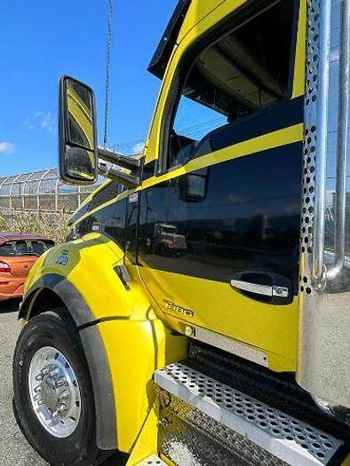 Used 2017 KENWORTH T880