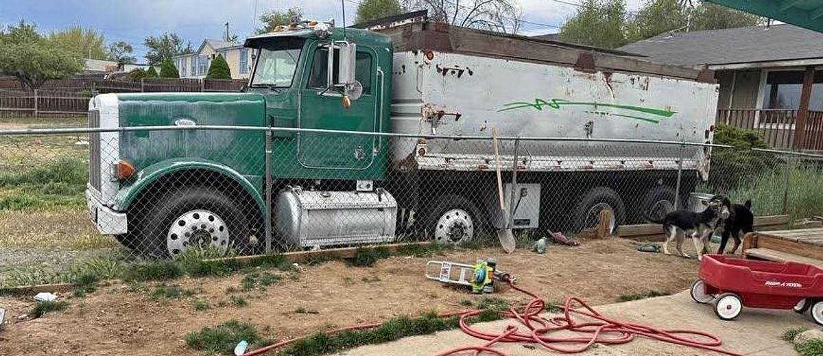 Used 1994 Peterbilt 378 Commercial Truck