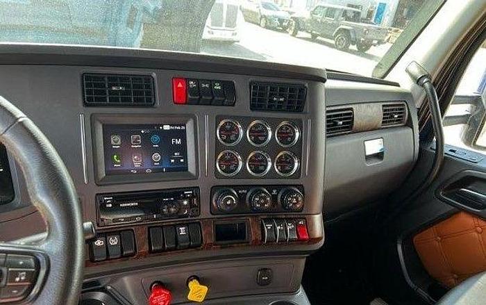 Used 2022 KENWORTH T680