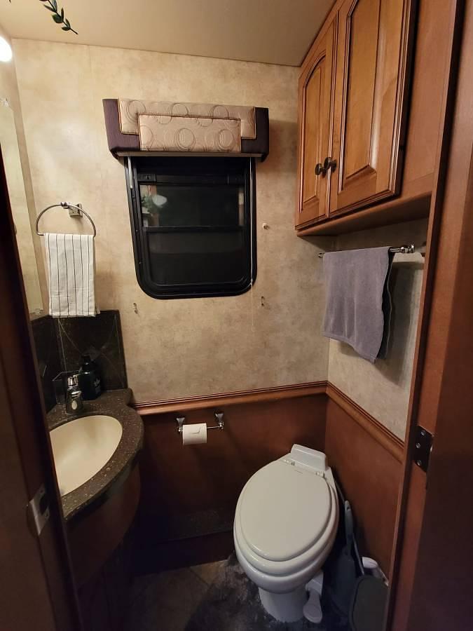 Used 2012 Winnebago Journey 40U Class A Motorhome