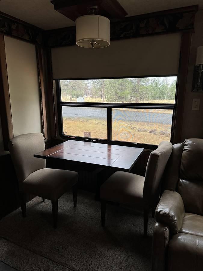 Used 2014 Keystone Alpine 3590RS Fifth Wheel