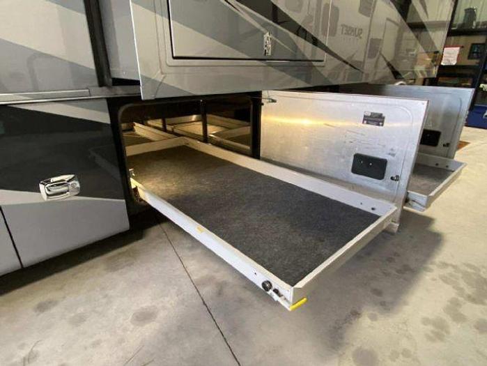 Used 2017 Tiffin Phaeton 40QBH