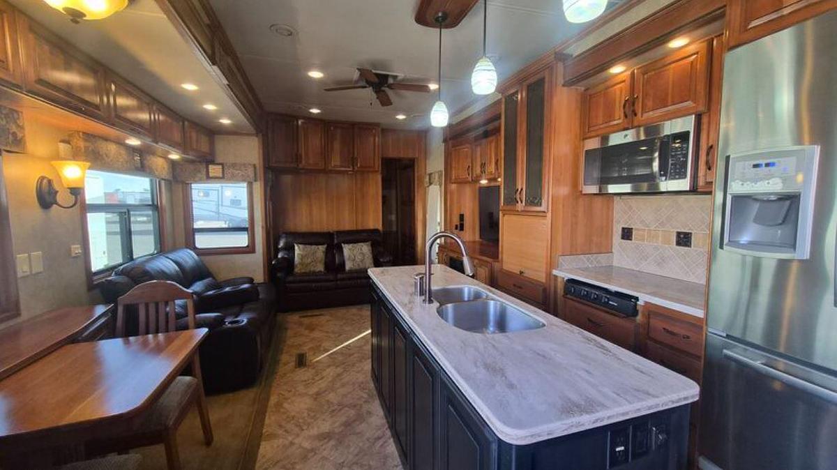 Used 2015 DRV Mobile Suites 43 Atlanta Fifth Wheel