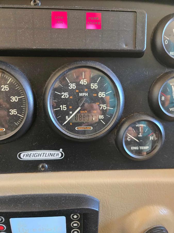 Used 2006 Fleetwood Discovery 39V