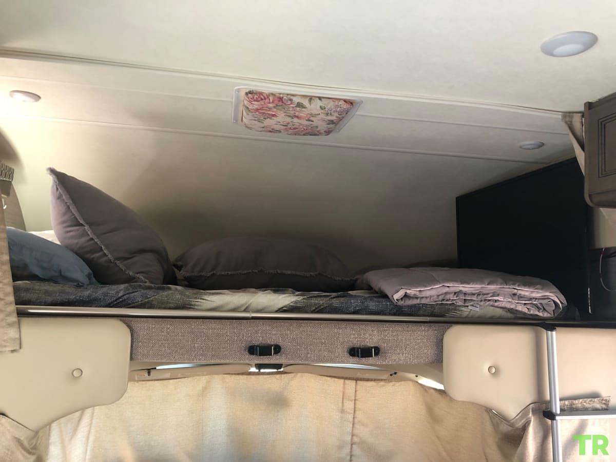 Used 2021 Thor Freedom Elite 22FE Class C Motorhome