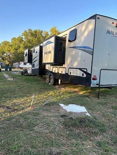 Used 2019 Keystone Avalanche 382FL