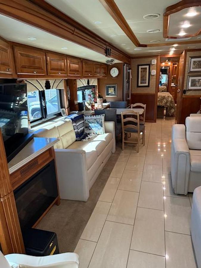 Used 2015  Tiffin Motorhomes Phaeton 42LH Class A Motorhome