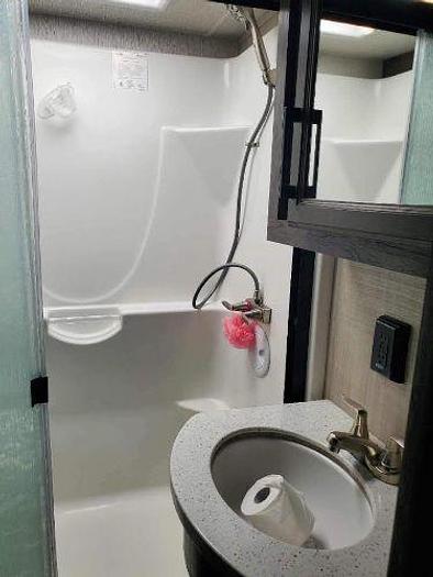 Used 2018 Heartland Gateway 3900MB