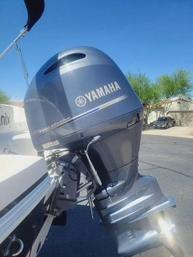 Used 2015 Hurricane 187 Sundeck OB