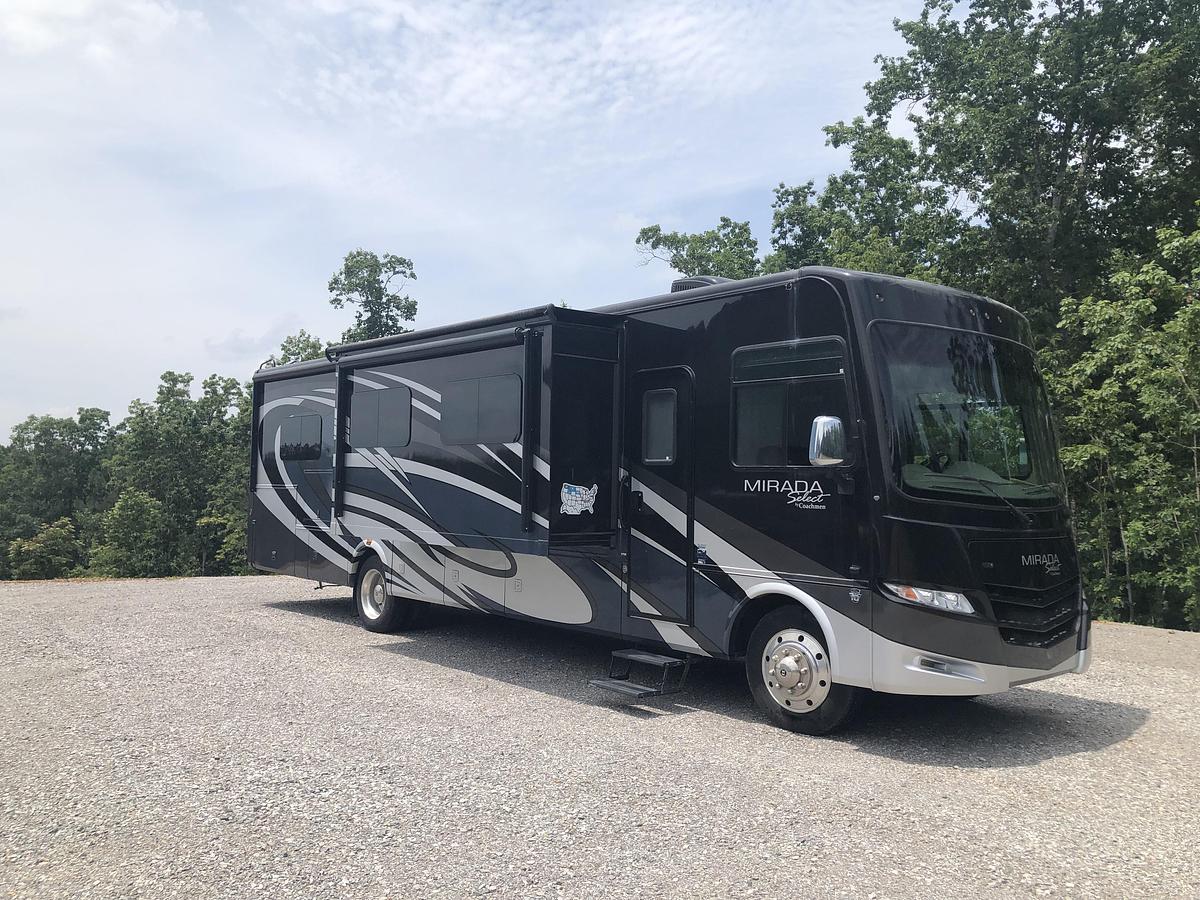 Used 2019 Coachmen Mirada Select 37SB Class A Motorhome