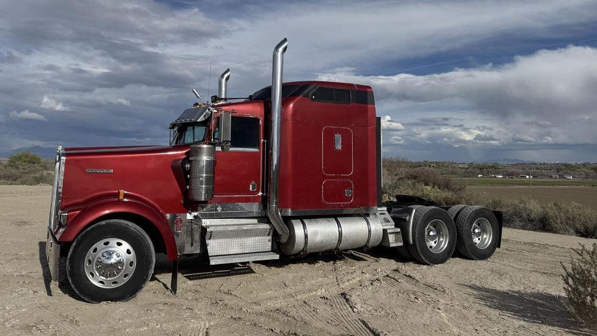 Used 1999 Kenworth W900L