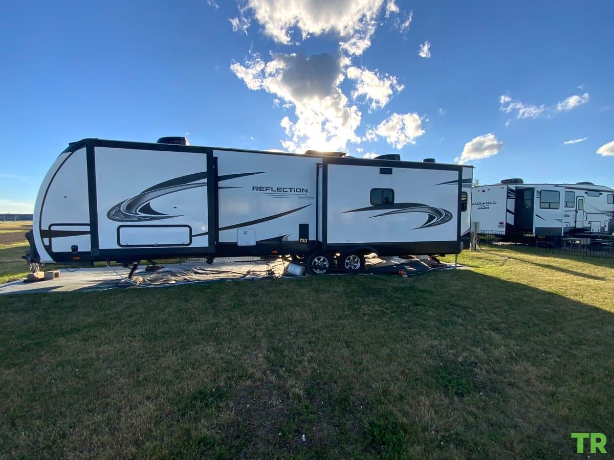 Used 2022 Grand Design Reflection 315RLTS