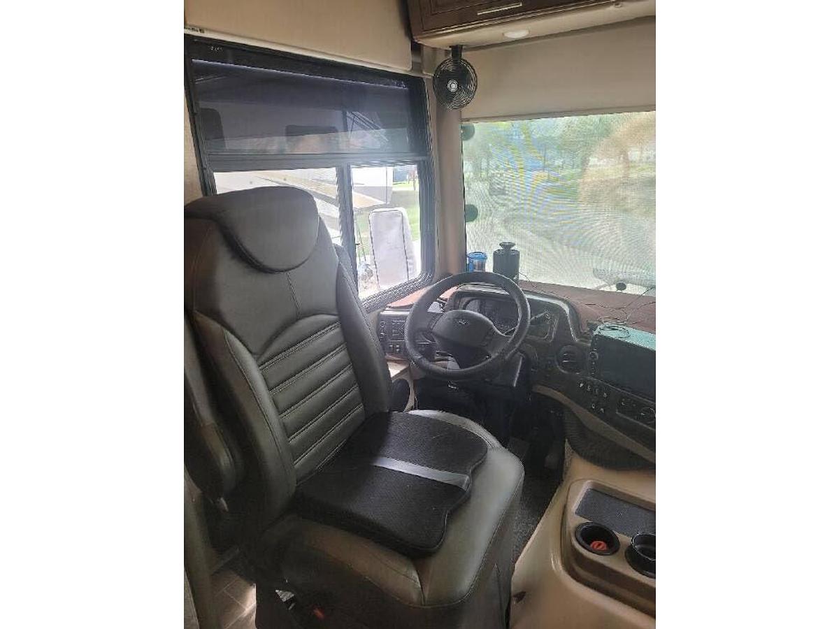 Used 2020 Thor Motor Coach Miramar 37.1 Class A Motorhome