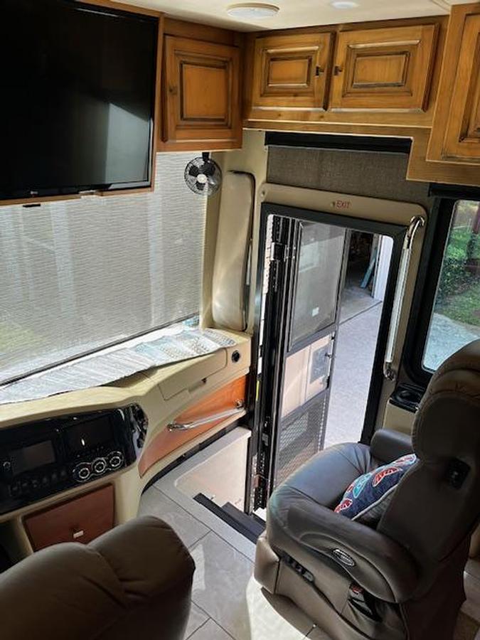 Used 2017 Tiffin Motorhome Phaeton 40IH 41' Class A Motorhome