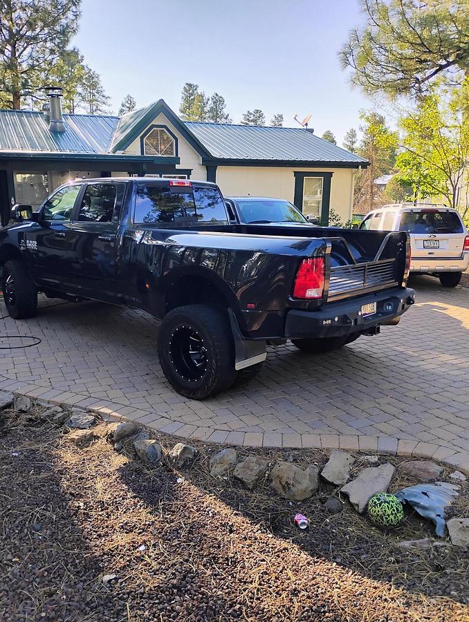 Used 2016 RAM 3500 SLT Crew Cab LWB 4WD DRW