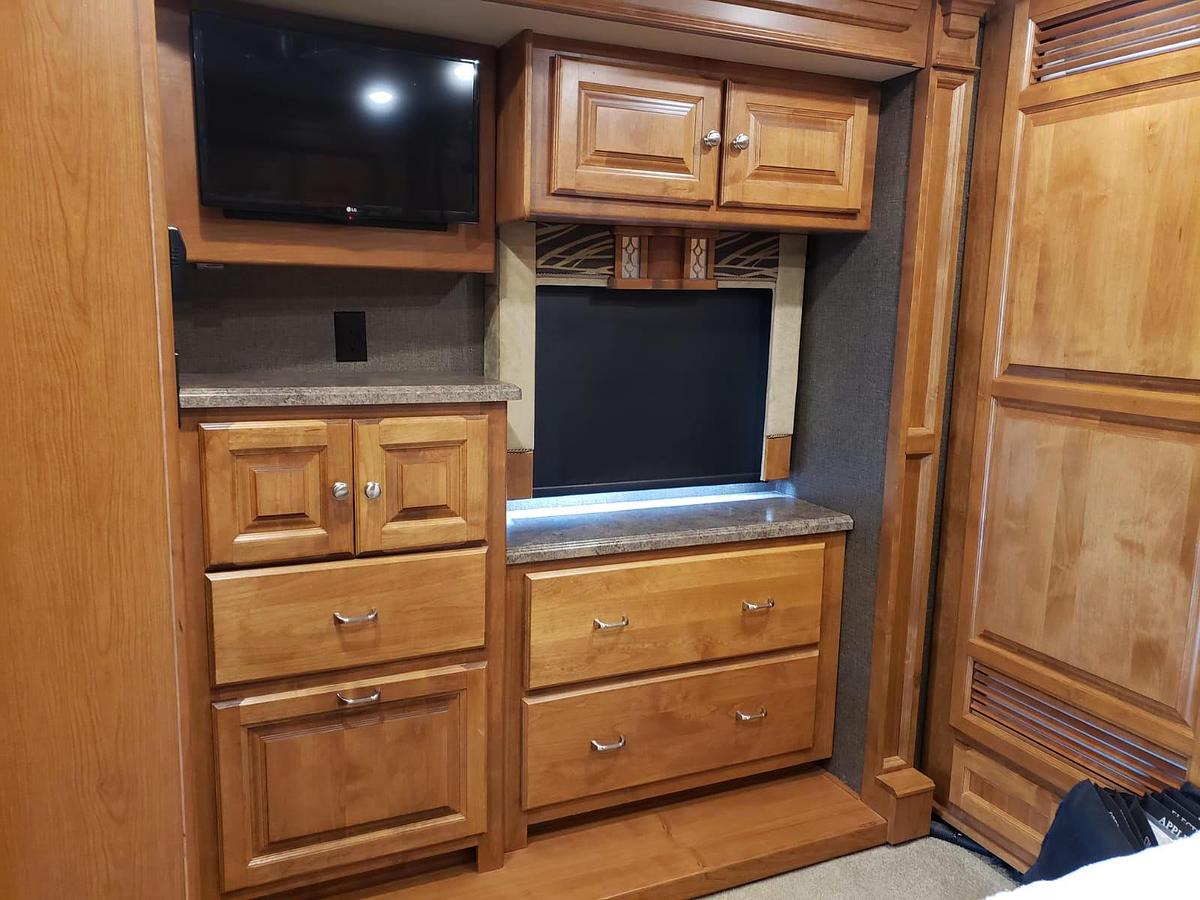 Used 2017 Tiffin Motorhomes Allegro Red 38QBA Class A Motorhome