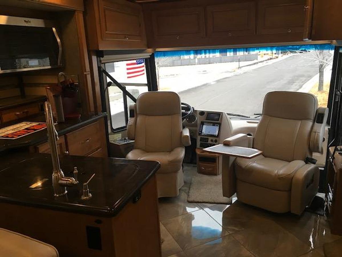Used 2016 Winnebago Journey 40R Diesel Pusher