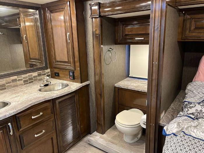 Used 2019 Thor Motor Coach Aria 4000