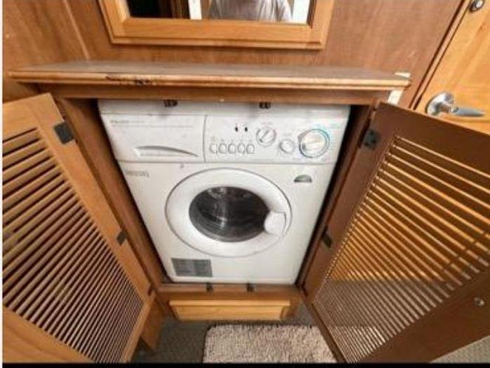 Used 2006 Fleetwood Discovery 39S