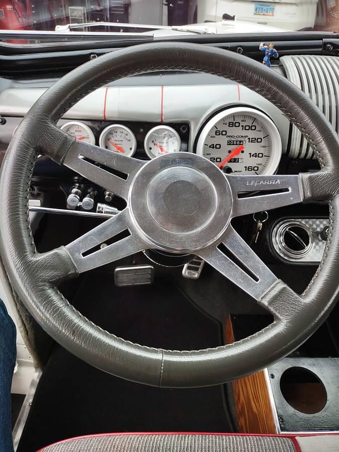 Used 1946 Ford super deluxe Tudor sedan