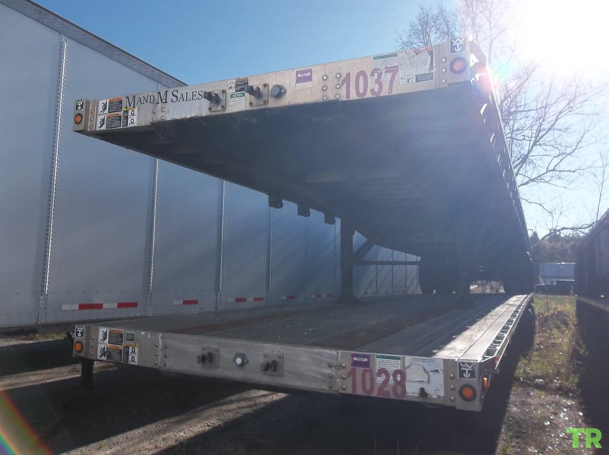Used 2012 Aluminum Flatbed Semi Trailer