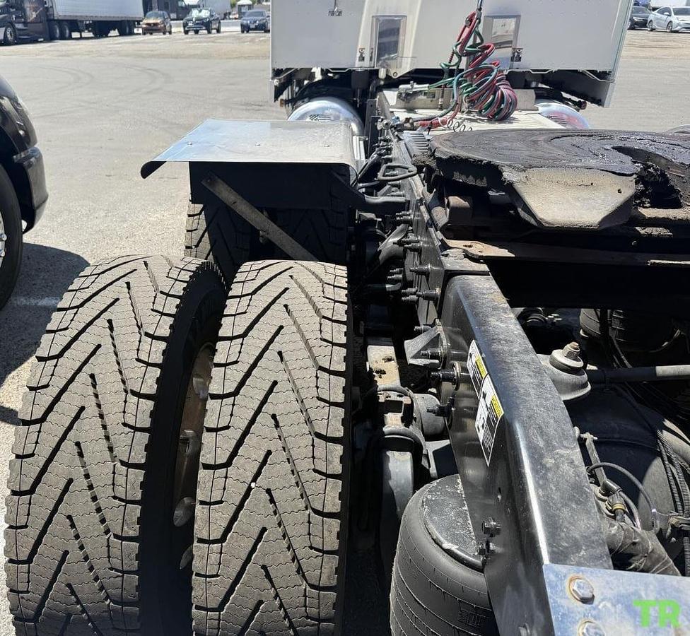 Used 2022 Peterbilt 389