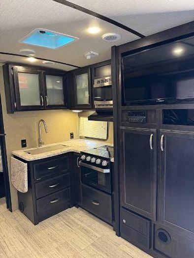 Used 2018 Grand Design Imagine 2400BH