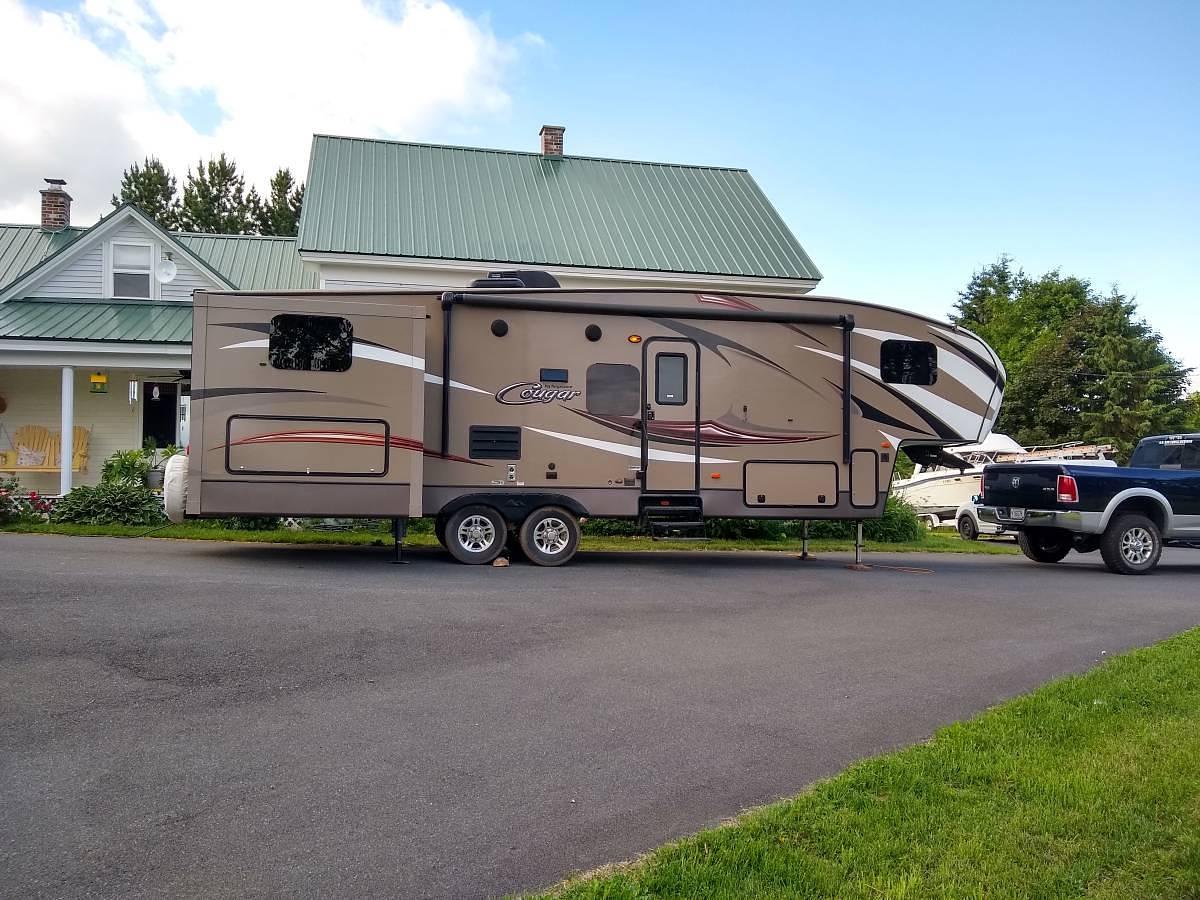 Used 2016 Keystone Cougar 29ROB
