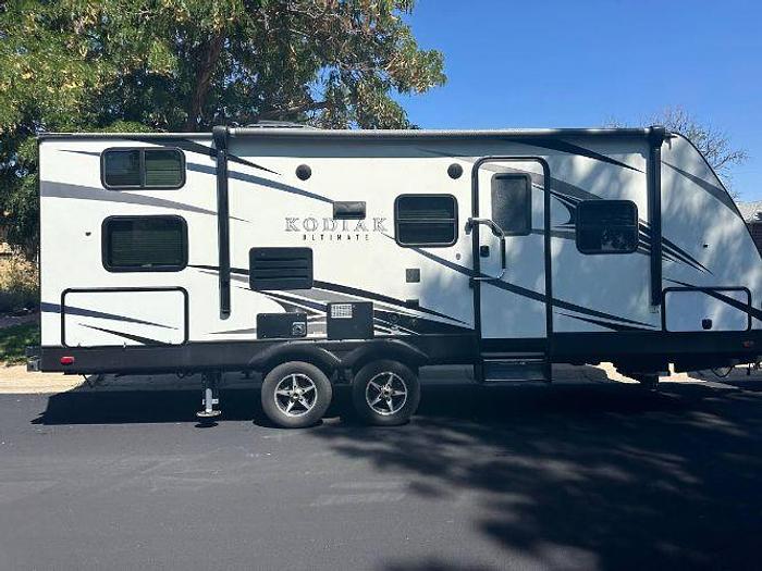 Used 2018 Dutchmen Kodiak Ultimate 240BHSL