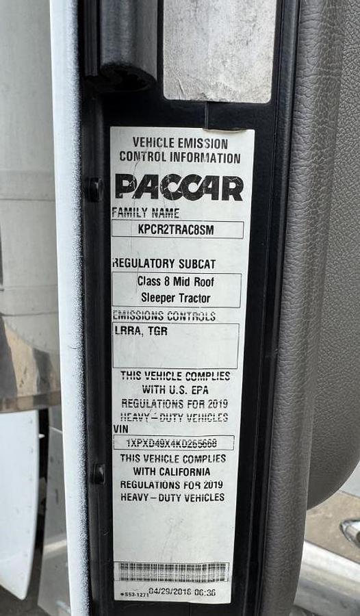 Used 2019 PETERBILT 389 Conventional Sleeper Semi