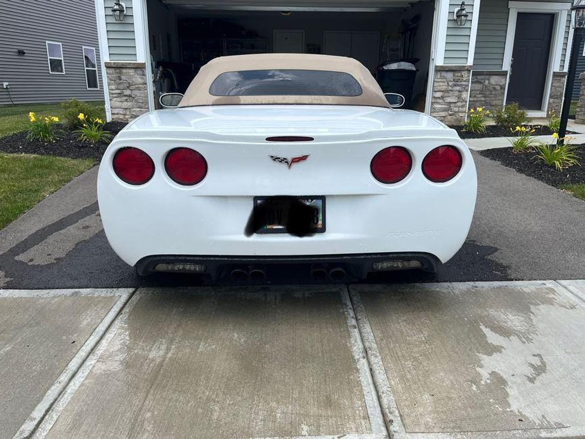 Used 2011 Chevrolet Corvette Z16 Grand Sport w/3LT Convertible