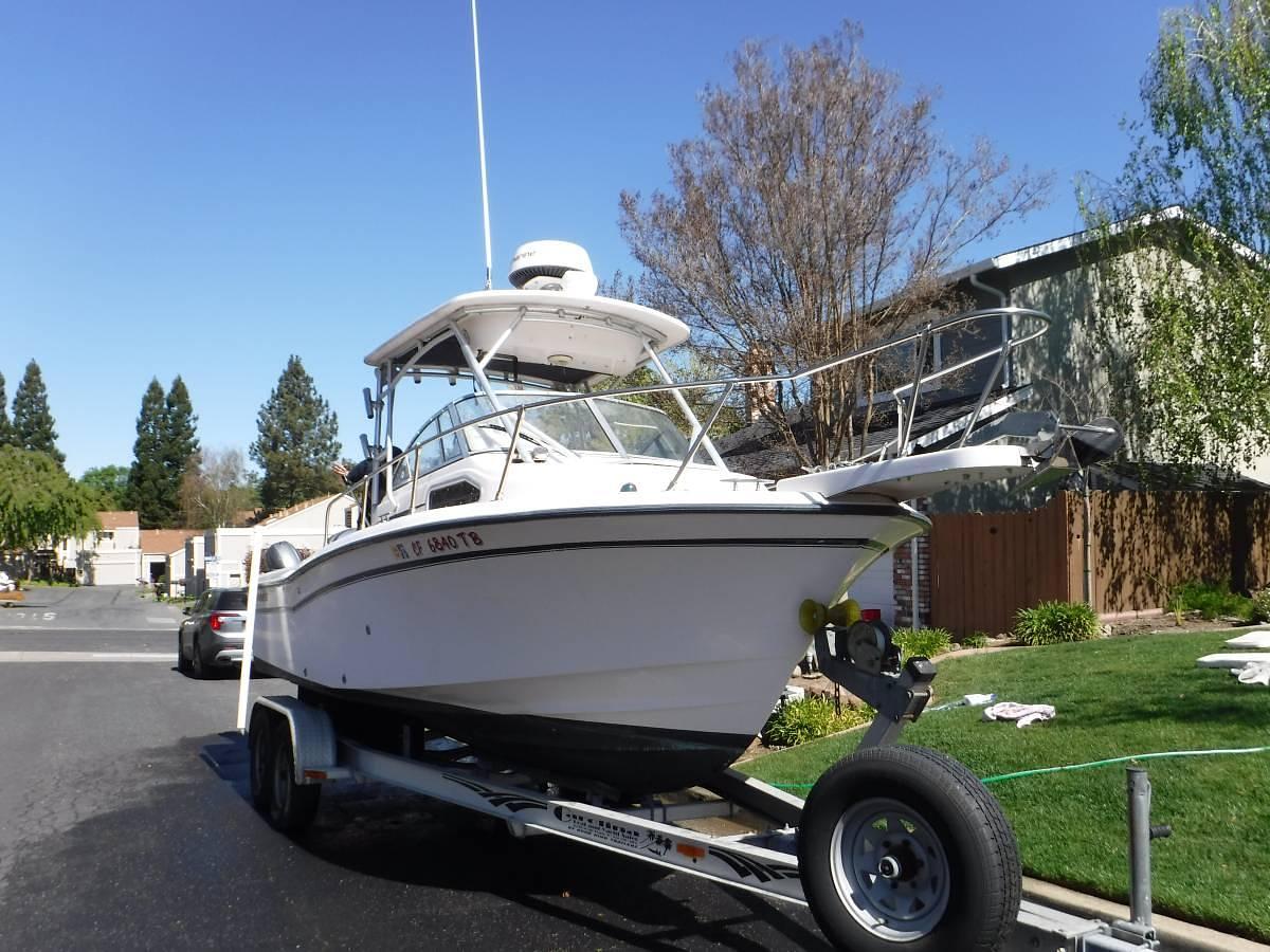 Used 2002 Grady White 228 Seafarer