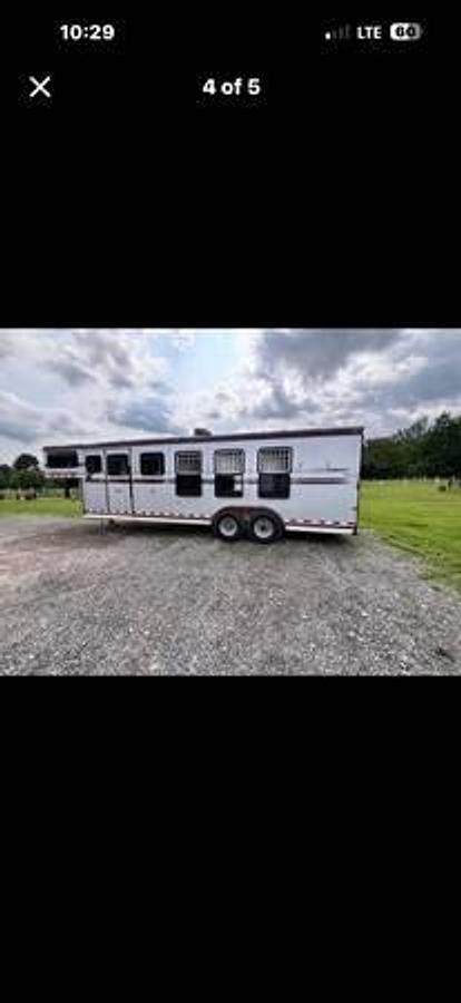 Used 2005 Hawk 5 Horse Slant