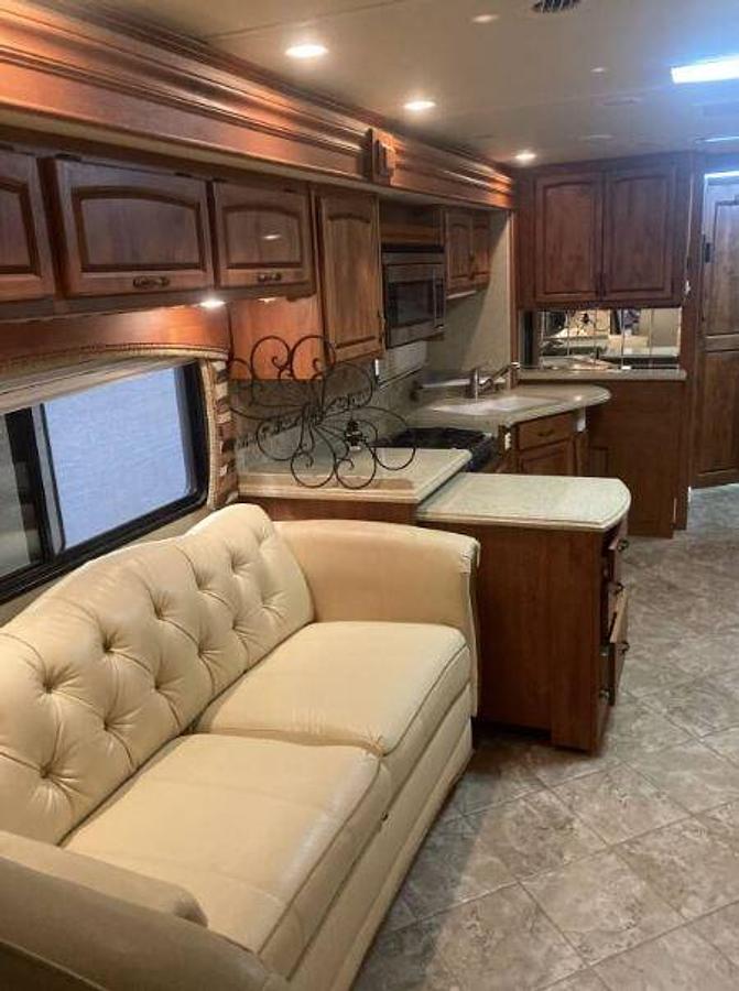 Used 2008 Holiday Rambler ENDEAVOR 40PDQ Class A Motorhome