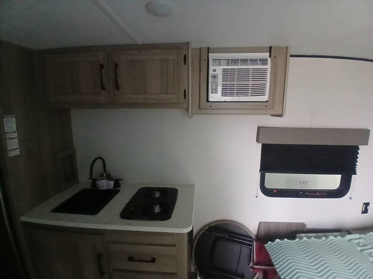 Used 2025 Keystone Coleman 17R Travel Trailer