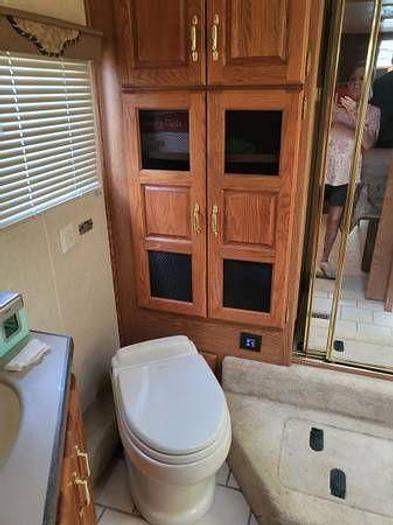 Used 2002 Holiday Rambler Endeavor 40pdq