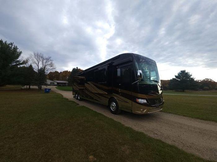 Used 2018 Newmar Dutch Star 4369