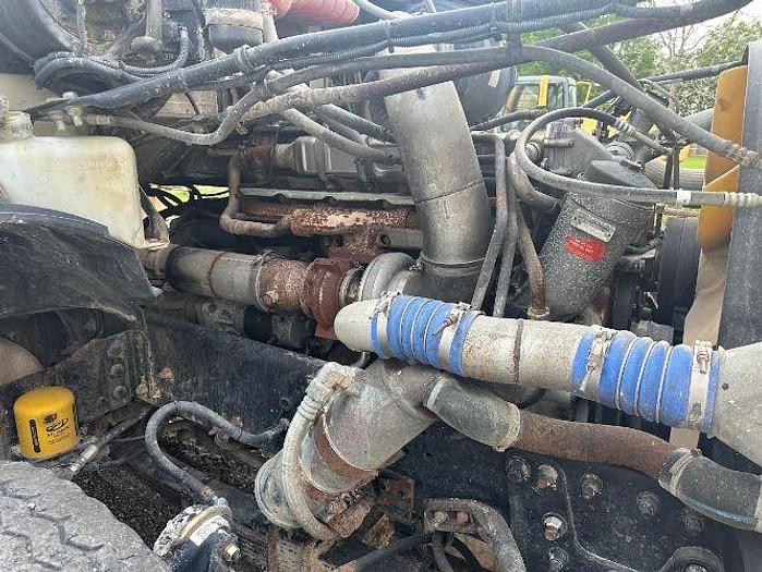 Used 2005 STERLING L9500