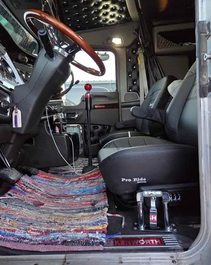Used 2012 Kenworth T660