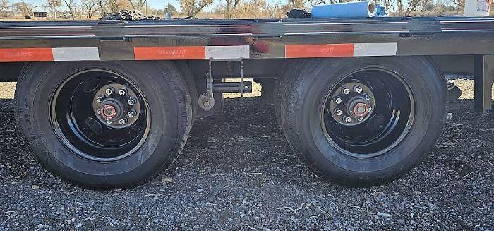 Used 2023 Diamond C FMAX212