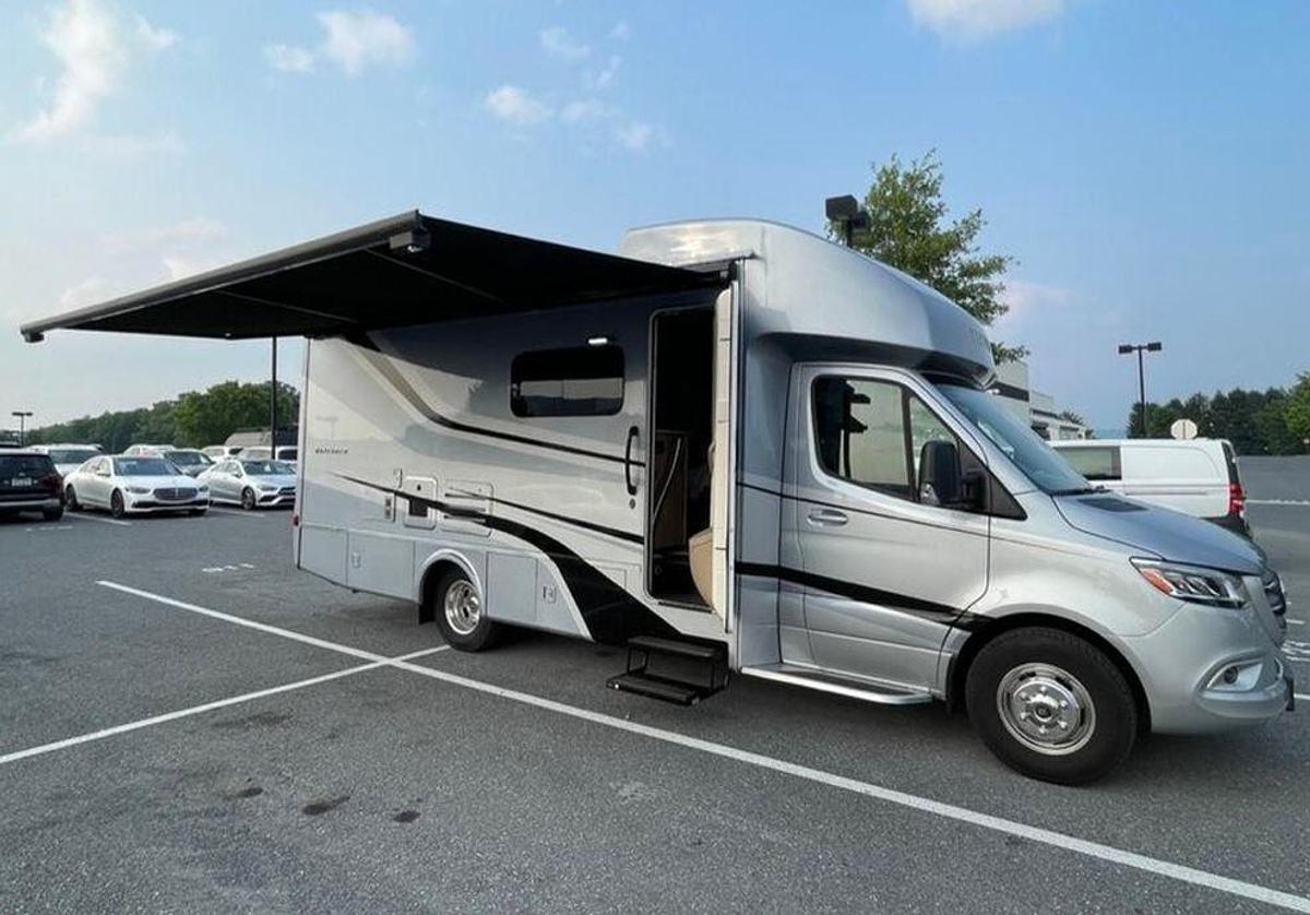Used 2022 Tiffin Motorhomes Wayfarer 25RW Class C Motorhome