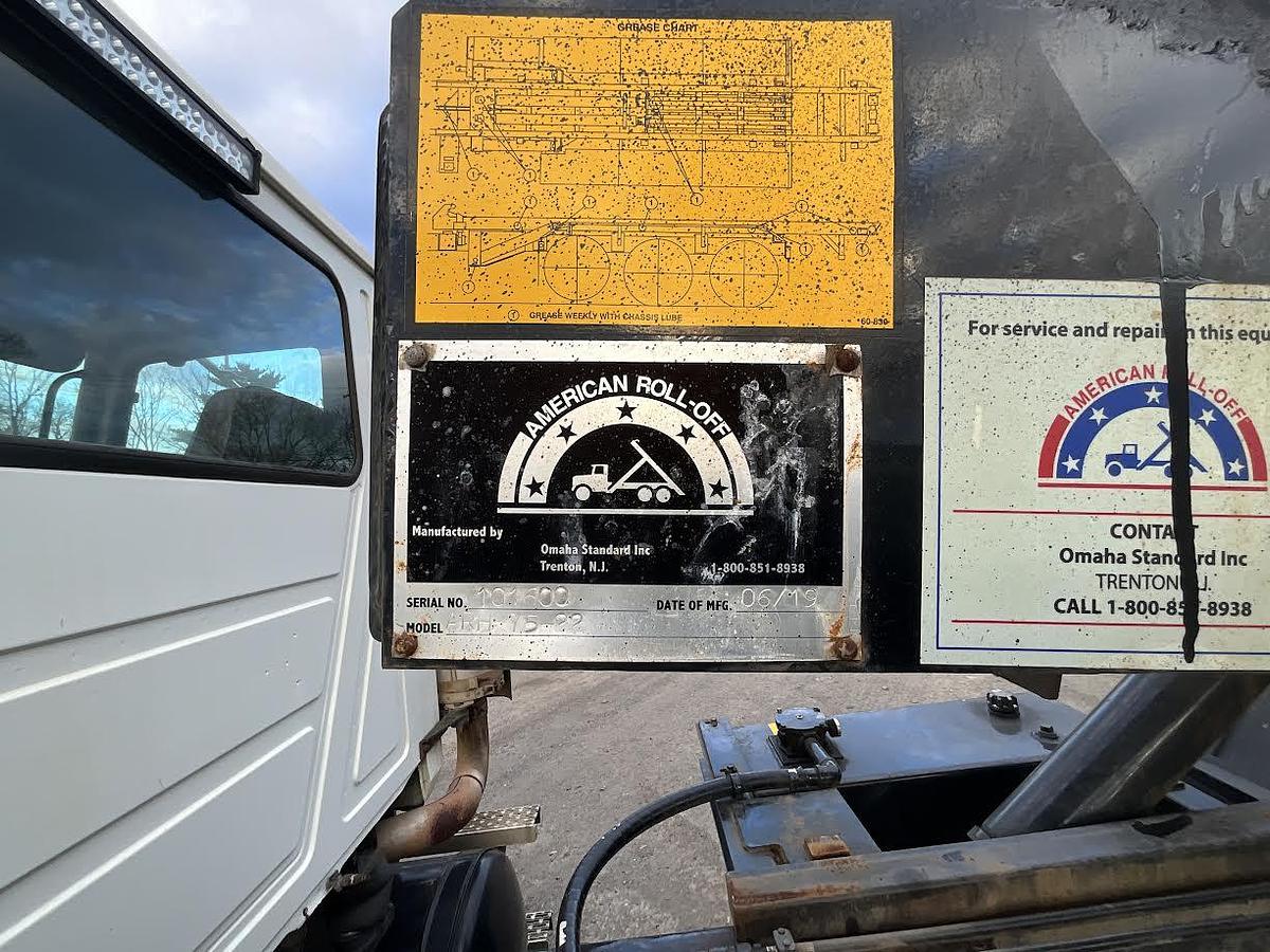 Used 2005 Mack CT713 Roll-Off Truck