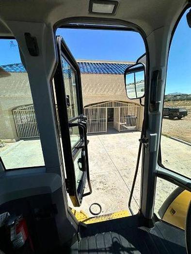 Used 2015 CATERPILLAR 930K Wheel Loader