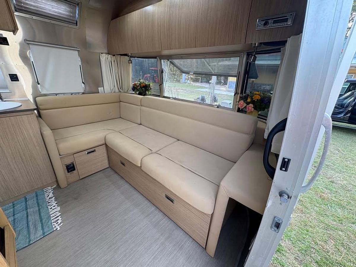 Used 2017 Airstream Flying Cloud 28RB